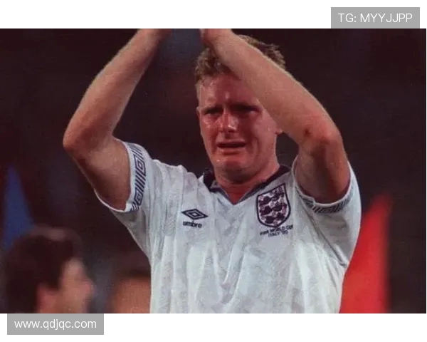 都灵看球Vlog爆笑全程带你体验意大利球迷的疯狂与激情 都灵看球Vlog爆笑全程带你体验意大利球迷的疯狂与激情