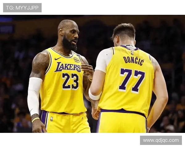 原创詹姆斯轮休湖人双杀鹈鹕豪取7连胜 东契奇34+12+7里夫斯33+5+8 原创詹姆斯轮休湖人双杀鹈鹕豪取7连胜 东契奇34+12+7里夫斯33+5+8